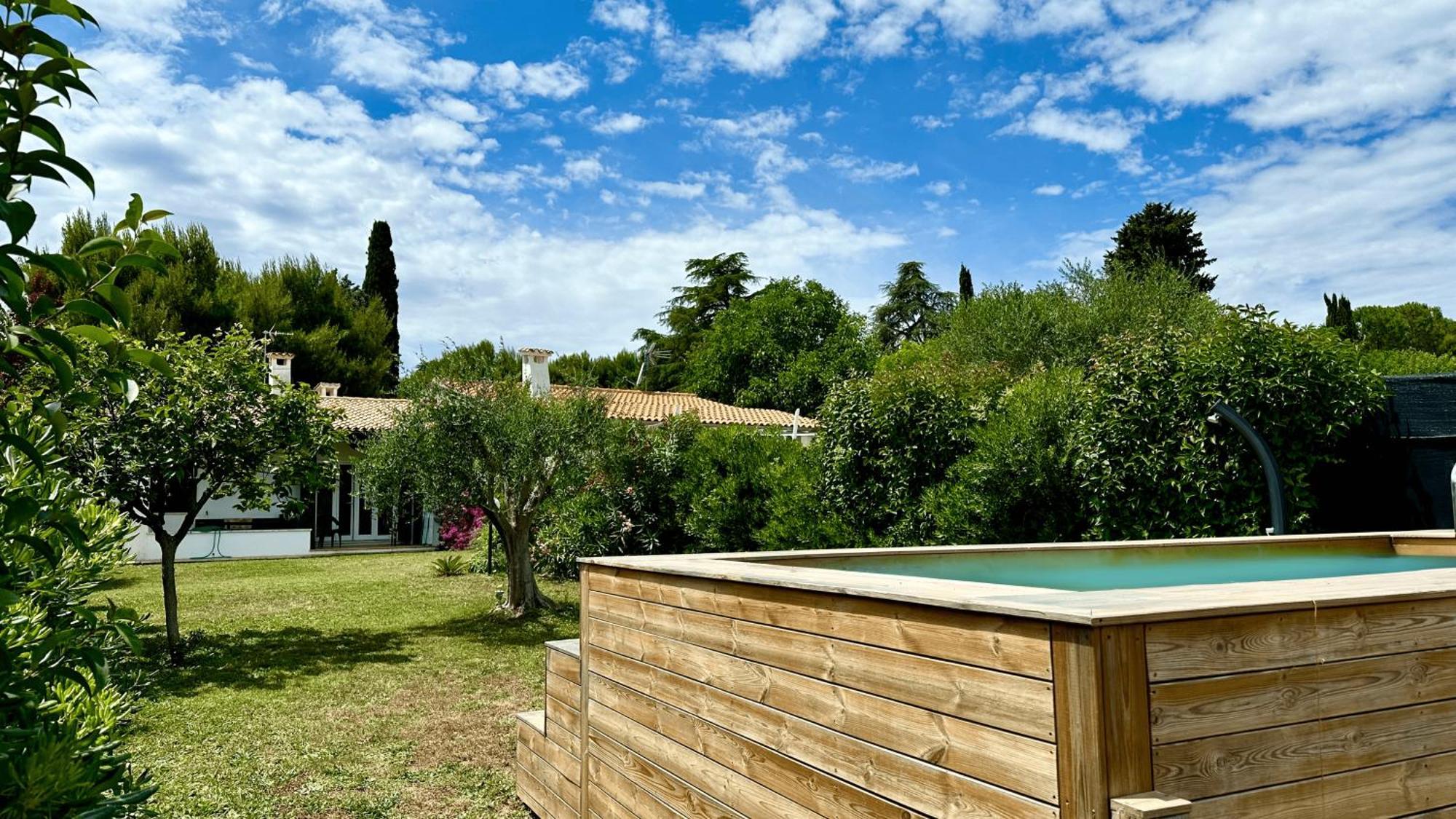 N084 - Numana, Villa Quadrilocale Con Meraviglioso Giardino Bagian luar foto
